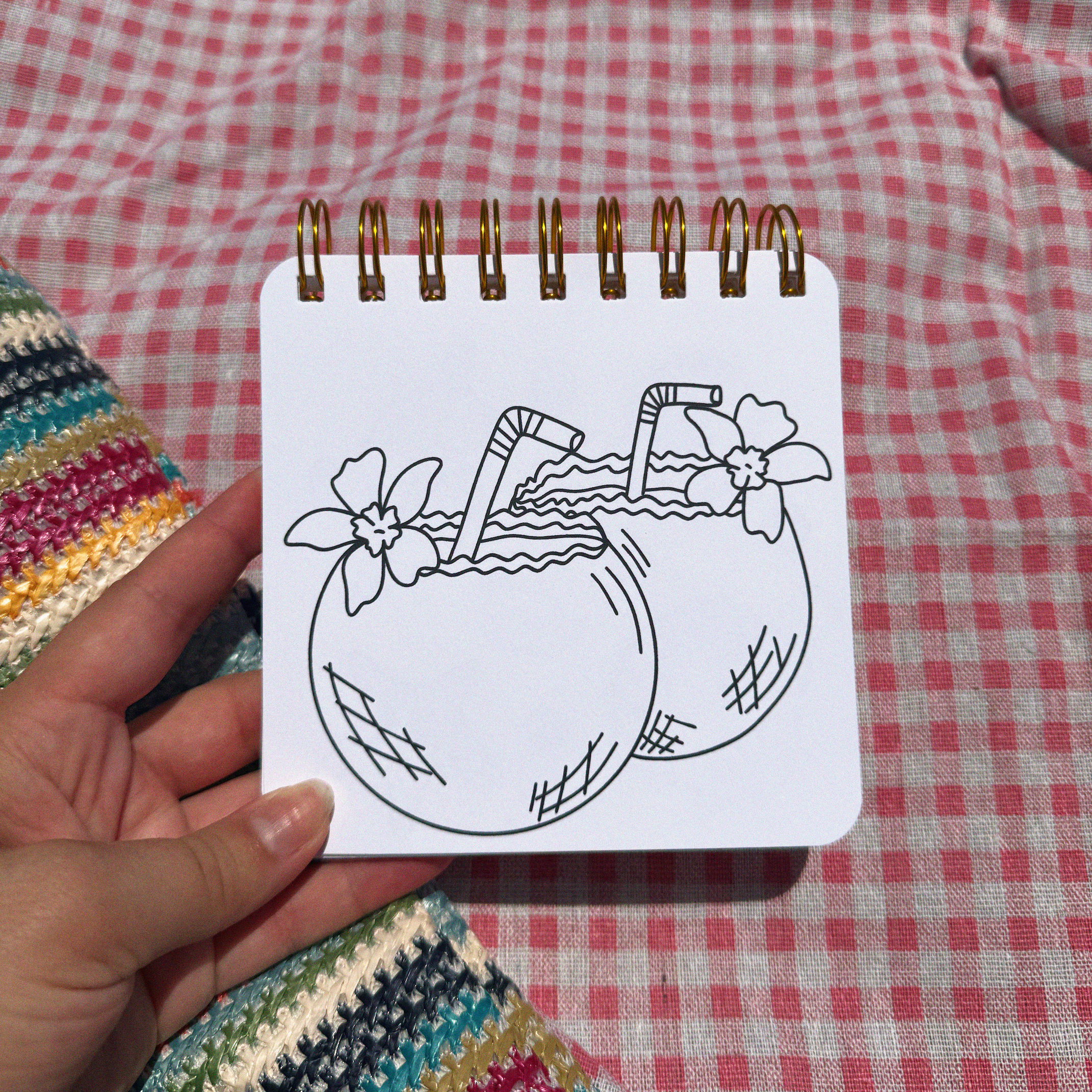 Summer Moments: Mini Coloring Book